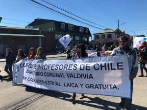 Gobierno cifra en 10% adhesión a paro de profesores en Los Ríos: Docentes acusan amedrentamiento en Valdivia