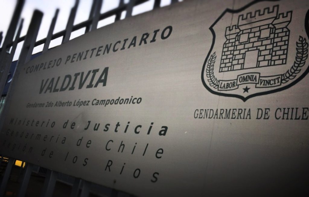 Cinco días duraría juicio contra cuatro gendarmes por eventuales apremios ilegítimos a reos de cárcel de Valdivia