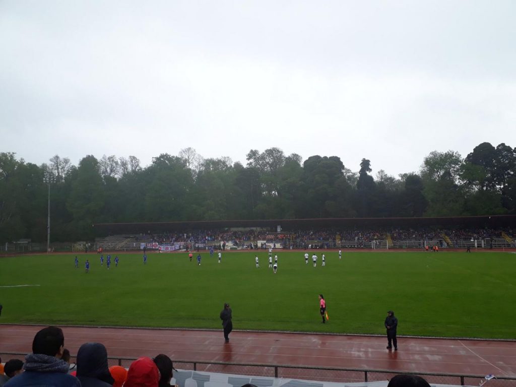 Con incidentes finalizó el “Clásico Histórico” entre Colo - Colo y Universidad de Chile en Valdivia  