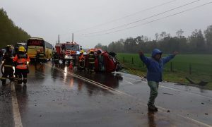 Choque múltiple deja al menos seis lesionados en sector Pelchuquín