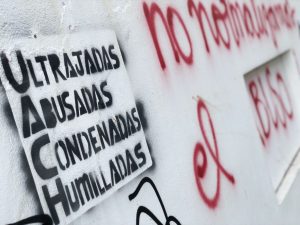 En Valdivia marcharon contra la violencia hacia la mujer