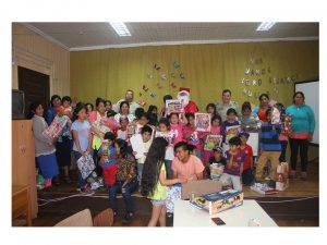 Carabineros celebró la navidad junto a los niños de la escuela rural Trafun