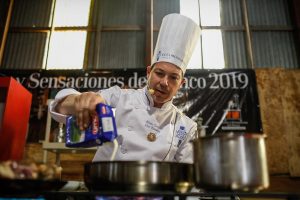 La cocina en vivo tomó el protagonismo en la jornada inicial de "Sabores y Sensaciones del Ranco"