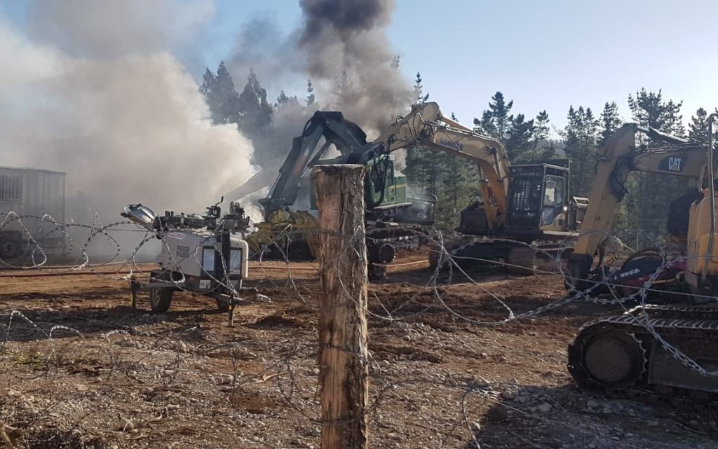 Contratistas forestales interpusieron recurso contra Intendente Asenjo y Gobernadora Gatica por atentados incendiarios