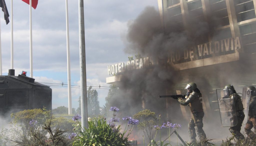 INDH se querellará por manifestante que arriesga perder un ojo por perdigones de Carabineros en Valdivia