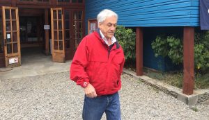 Piñera interrumpe sus vacaciones en Coique y viajará a Temuco por incendios forestales