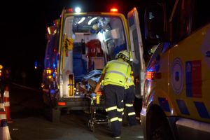 Bus de la empresa "Buses Mehuín" volcó en la ruta T-20 dejando varios lesionados