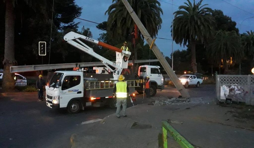 Así fue el impactante choque que agudizó congestión vehicular del "Súper Martes" en Valdivia