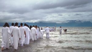 Documental “Dios” que relata la visita del Papa a Chile será exhibido en el Cine Club de Valdivia