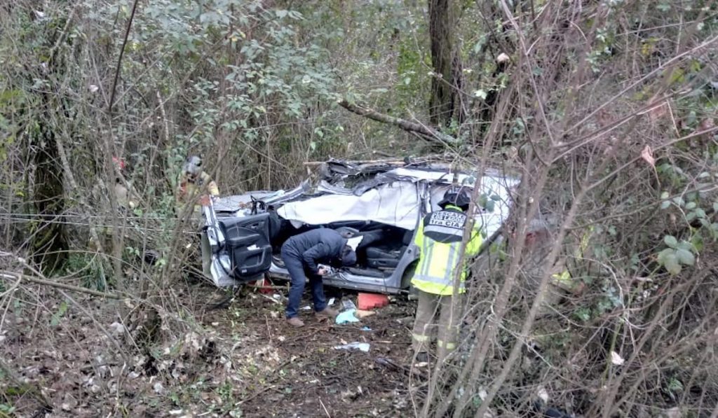 Diputado Rosas y su equipo protagonizaron violento accidente en ruta Los Lagos-Panguipulli