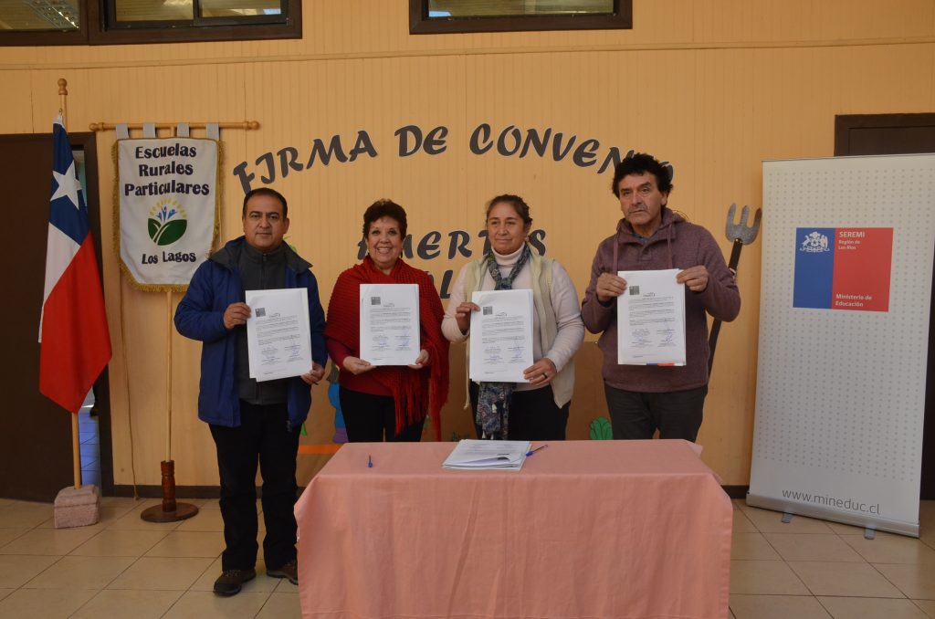 Dos escuelas de Los Lagos podrán implementar huertos escolares como herramienta pedagógica