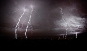 Advierten de probables tormentas eléctricas que afectarían a Los Ríos este jueves