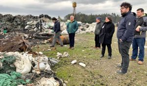 Denuncian en Fiscalía eventual contaminación por acopio de residuos agroquímicos en predio forestal de La Unión