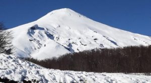 Panguipulli: Elevan a Alerta Técnica Naranja condición del Volcán Villarrica