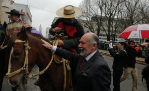 Iván Flores, Presidente de la Cámara responde a críticas de Piñera por no asistir a Te Deum: “Santiago no es Chile”