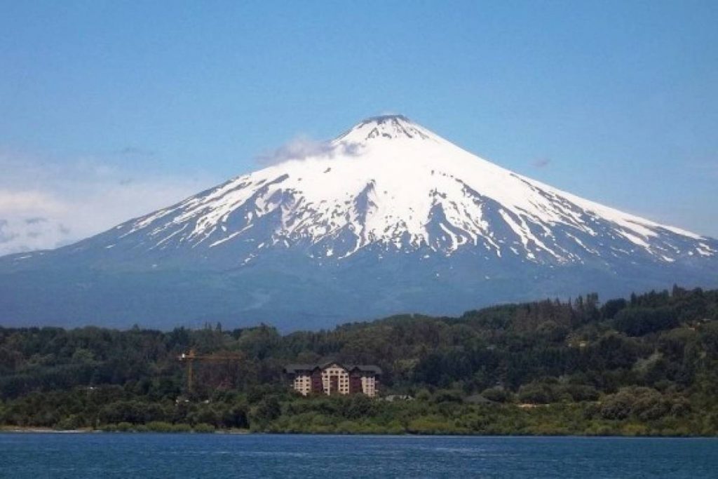 Disminuyen a Alerta Técnica Amarilla condición del Volcán Villarrica por descenso de actividad