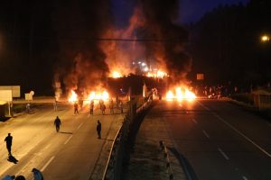 Sólo uno de los 26 pescadores arrestados tras protesta en la Ruta 5 Sur pasará a control de detención