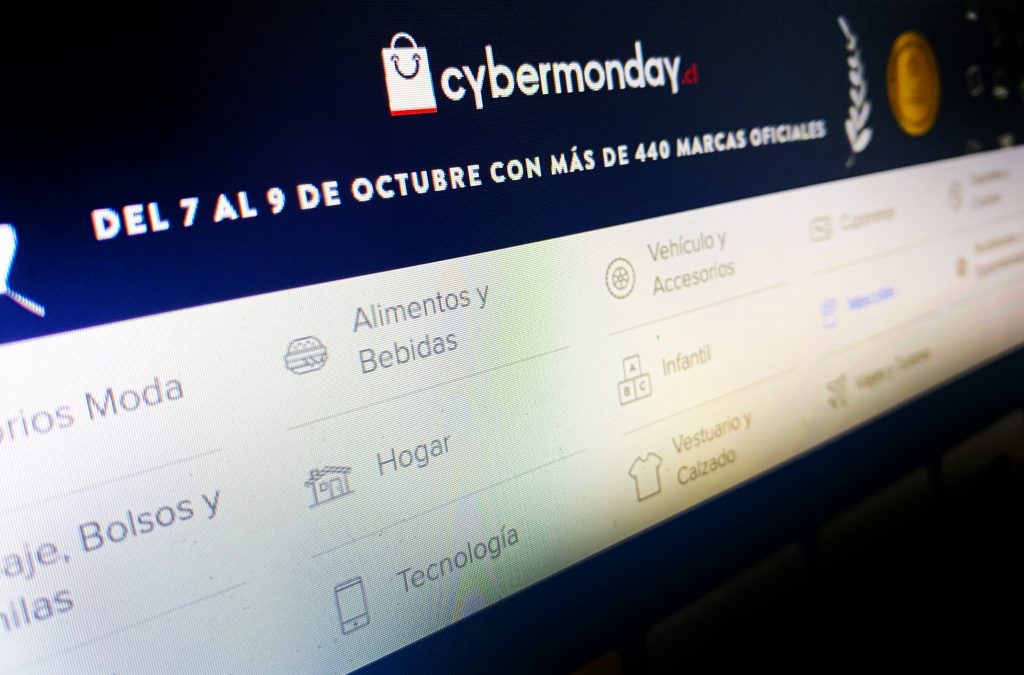 ACOVAL instó a consumidores de Los Ríos a informarse de sus derechos por el Cyber Monday