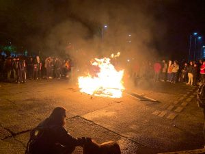 Noche de disturbios en el centro de Valdivia tras séptimo día de protestas