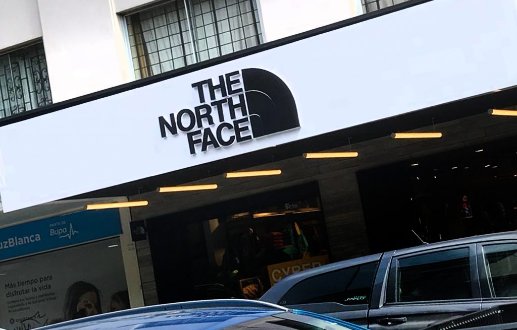 Frustran robo en tienda The North Face de Valdivia: Dos hombres fueron detenidos