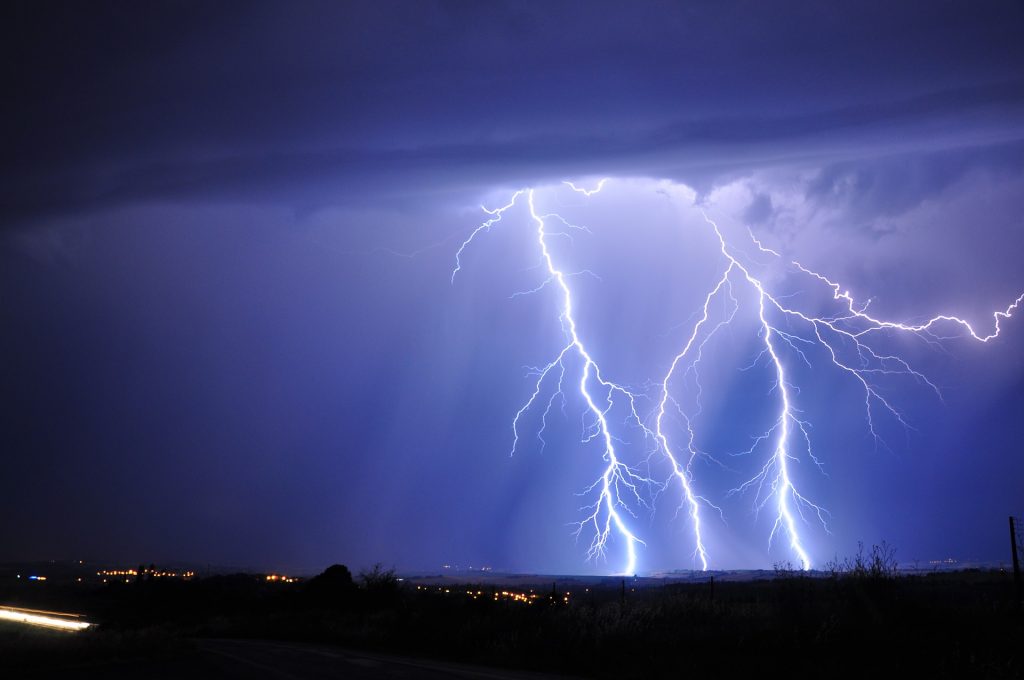 Declaran Alerta Temprana Preventiva por tormentas eléctricas en cuatro comunas de Los Ríos