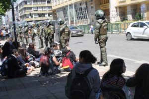 Estudiantes secundarios protagonizaron nueva manifestación en Valdivia