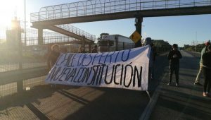 Diversas rutas amanecieron bloqueadas en Los Ríos en llamado a Huelga General