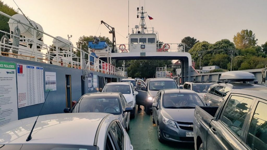 Capitanía de Puerto descarta apertura de Bahía de Corral para tránsito de barcazas