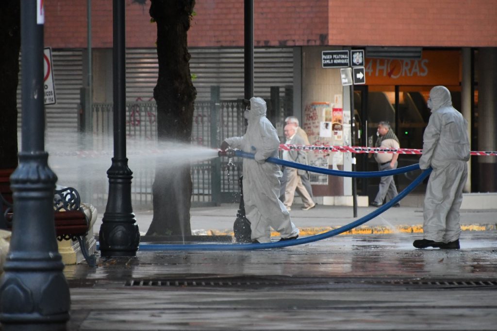 COVID-19: Evalúan barreras sanitarias en Los Ríos e instruyen cierre de centros termales