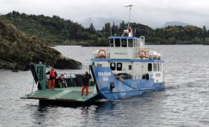 Comenzó diseño para construcción de segunda barcaza que unirá Futrono e Isla Huapi