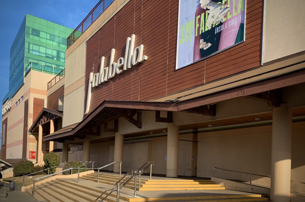 Asociación de Consumidores de Los Ríos tilda de "absoluta insensatez" apertura del mall de Valdivia