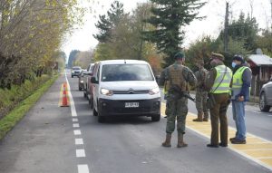 Fin de semana de cuarentena dejo 51 detenidos en comunas en Fase 1 y 2 de Los Ríos