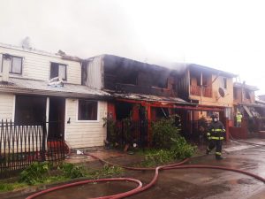 Cuatro viviendas y una iglesia afectadas por incendio en la Población Yáñez Zavala de Valdivia