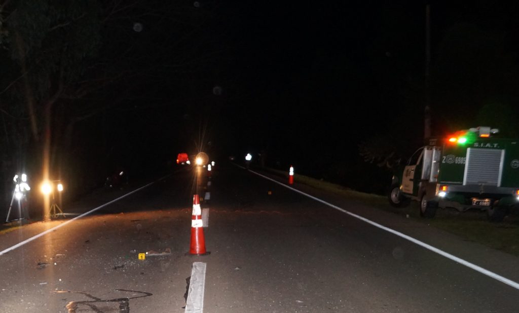 Un fallecido y nueve lesionados dejó triple colisión en Paillaco