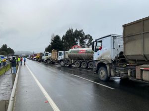 Camioneros de Valdivia por investigación de Fiscalía: “Nosotros no somos los que quemamos camiones”