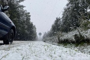 Estas fueron las postales que dejó la inesperada caída de nieve en Los Ríos