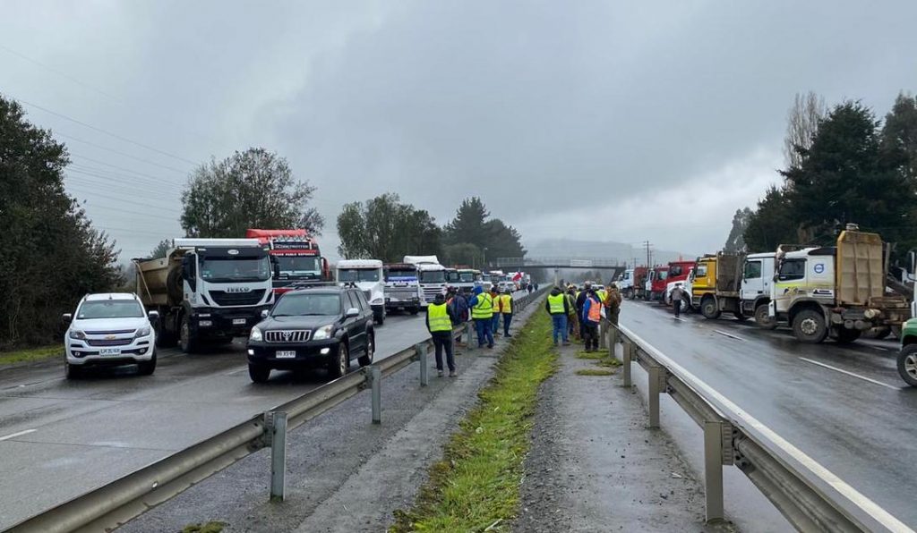 Miembros del PC interpusieron recurso de amparo contra autoridades de Los Ríos por paro de camioneros