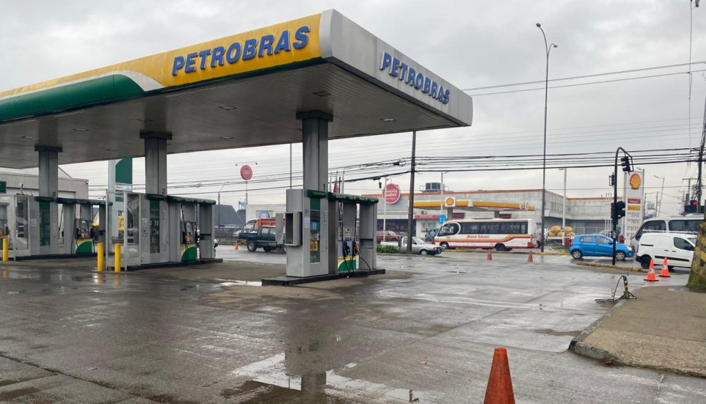 Otros cuatro camiones con combustible llegan a Los Ríos ante aumento de desabastecimiento