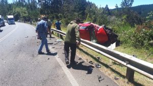 Conductor de vehículo falleció tras colisionar con una camioneta en sector Los Guindos