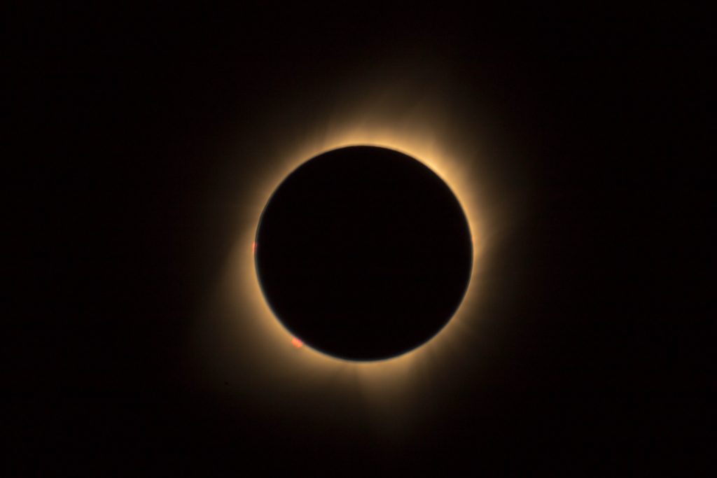 "Eclipse en la Umbra Total": Con cámaras e invitados será transmitido evento astronómico en Los Ríos