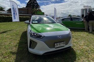 Tres taxis colectivos eléctricos comenzarán a recorrer las calles de Valdivia