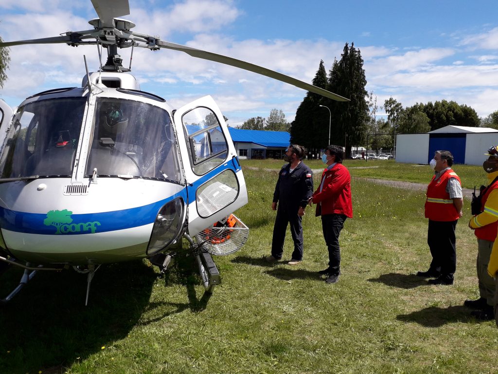 Los Ríos cuenta con nuevo helicóptero para combatir incendios forestales en temporada estival