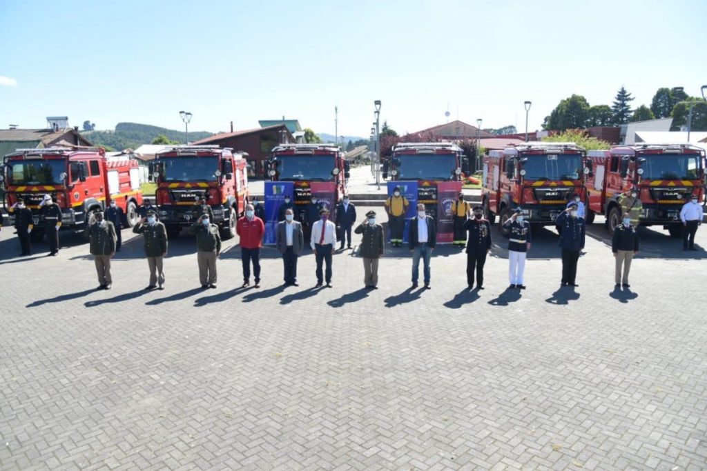 Entregan seis nuevos carros forestales a Bomberos de Los Ríos: Cuatro vehículos más llegarán en mayo