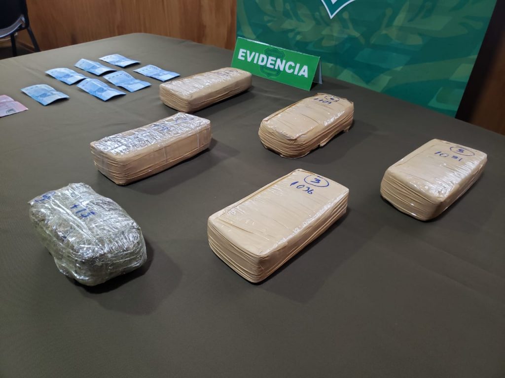 Preso quedó hombre que desde Santiago viajó a Valdivia con casi 6 kilos de marihuana