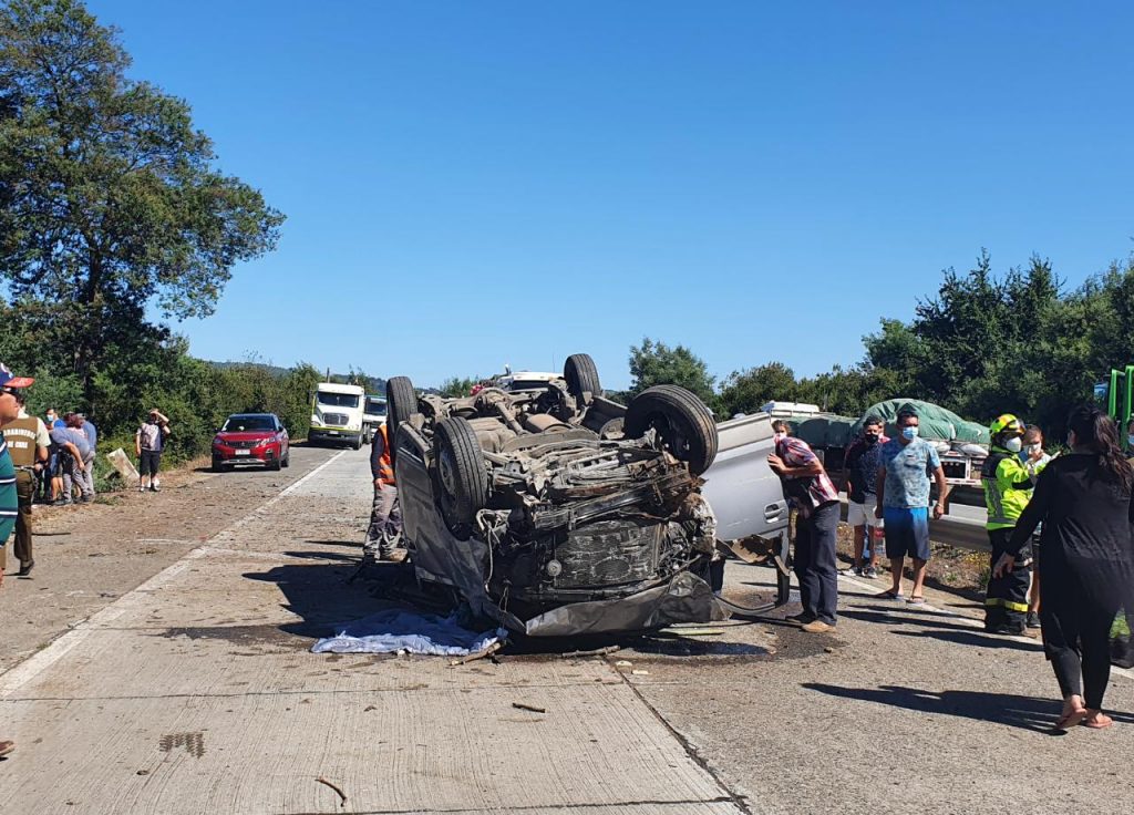 Una víctima fatal y dos heridos dejó accidente de tránsito registrado a la altura del peaje de Lanco