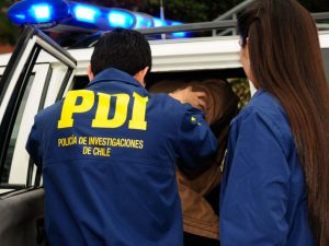 Detienen a hombre que vendía drogas a través de diferentes redes sociales en Valdivia