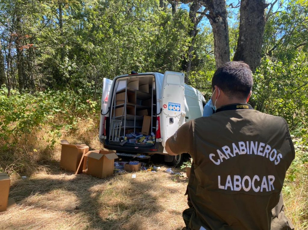 Hasta el jueves amplían detención de involucrado en robo a camión repartidor de cigarros en Panguipulli