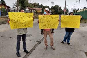 En medio de visita de Paula Daza: Vecinos protestaron por problemas de alcantarillado en La Unión