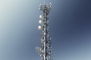 Los Lagos: PDI investiga robo de baterías de antenas de telecomunicaciones