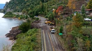 Tras derrumbes: Reabren ruta Coñaripe-Panguipulli para circulación diurna